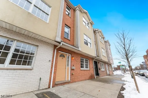 18 E Kinney St, Newark City, NJ 07102