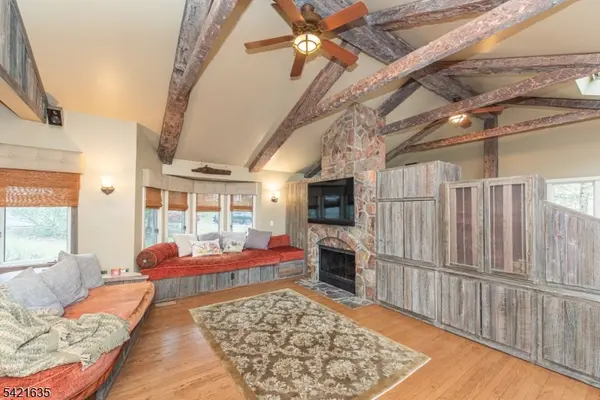 10 Cleveland Rd, Caldwell Boro Twp., NJ 07006