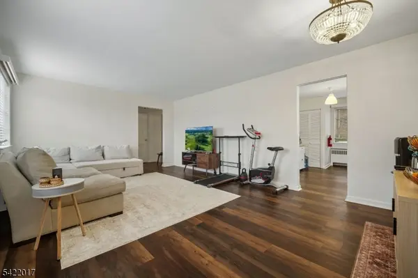 1A Troy Dr #A, Springfield Twp., NJ 07081