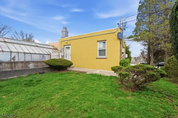 630 Florida Grove Rd, Perth Amboy City, NJ 08861