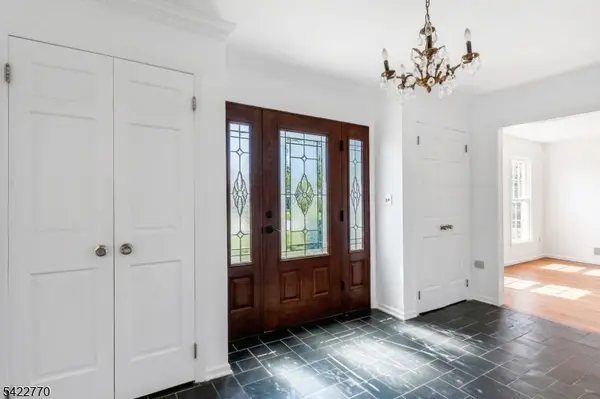 139 Berkeley Cir, Bernards Twp., NJ 07920