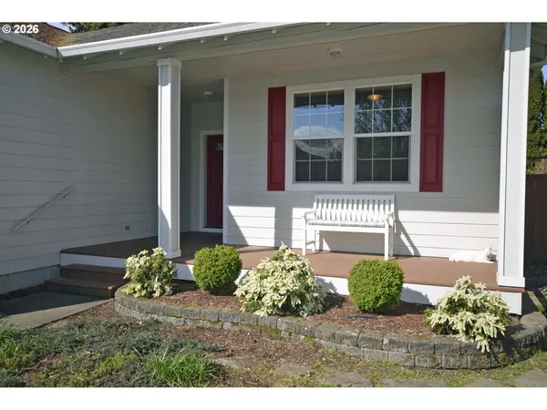 814 HENDERSON RD, Hood River, OR 97031