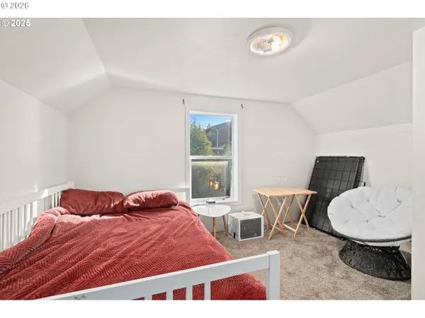 410 E D ST, Rainier, OR 97048