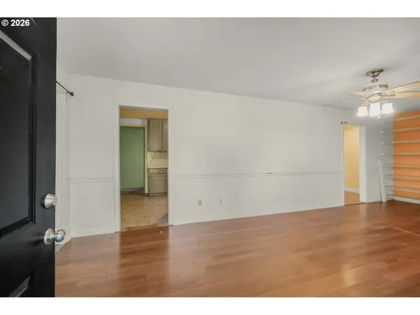 180 NE 47TH AVE, Hillsboro, OR 97124