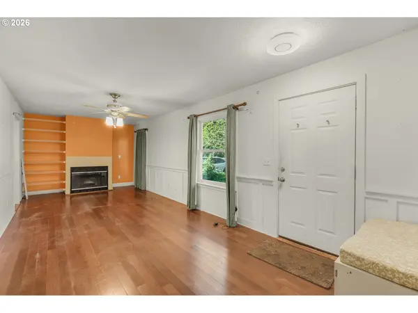 180 NE 47TH AVE, Hillsboro, OR 97124