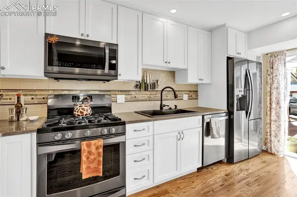 472 W Rockrimmon BLVD #C, Colorado Springs, CO 80919