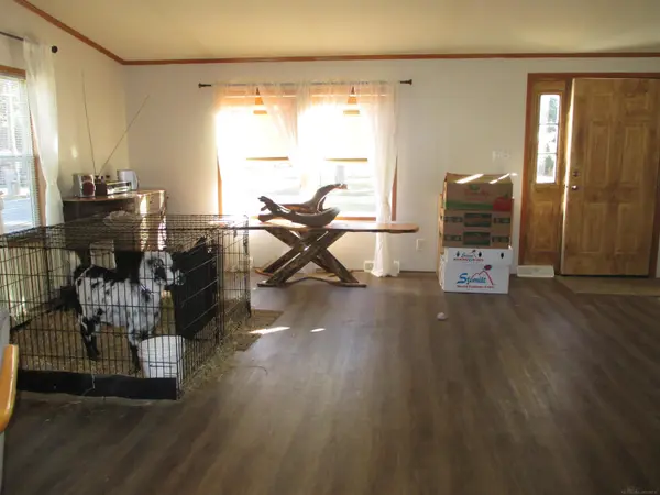 9642 Meadowbrook ST, Clay Twp, MI 48001