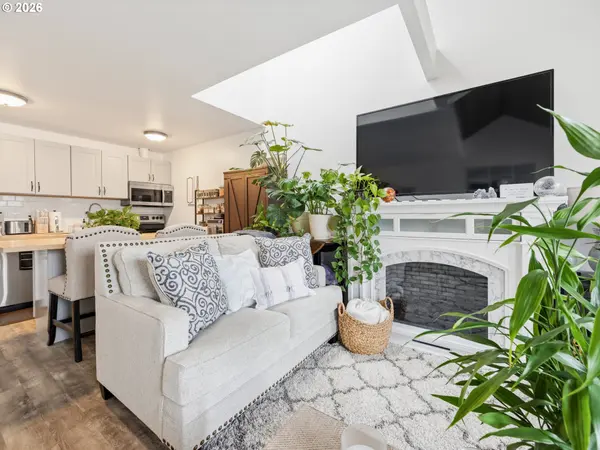 1000 SE BAY BLVD #C-103, Newport, OR 97365