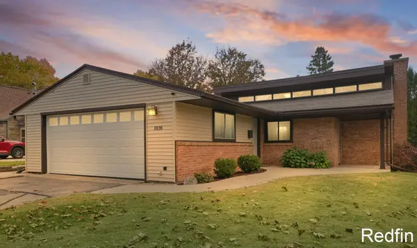 1836 Oakgrove ST NW, City Of Grand Rapids, MI 49504