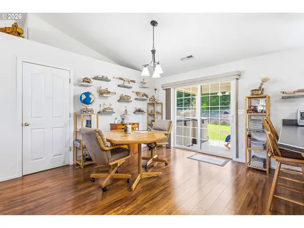 2825 FIR CT, Sweet Home, OR 97386