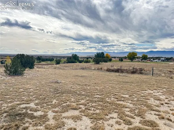 14Th ST, Penrose, CO 81240