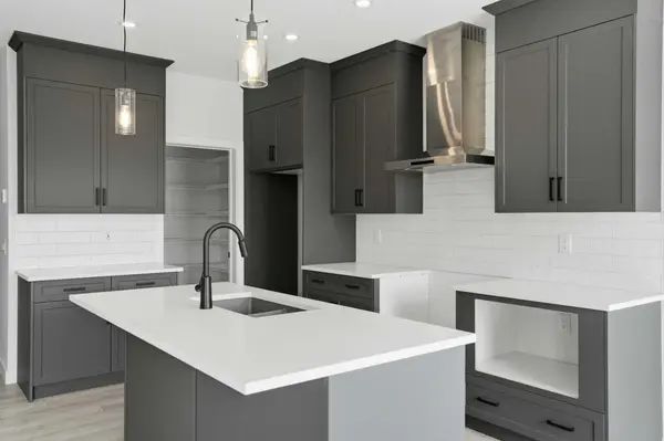 225 Dawson Wharf RD, Chestermere, AB T1X 2W1