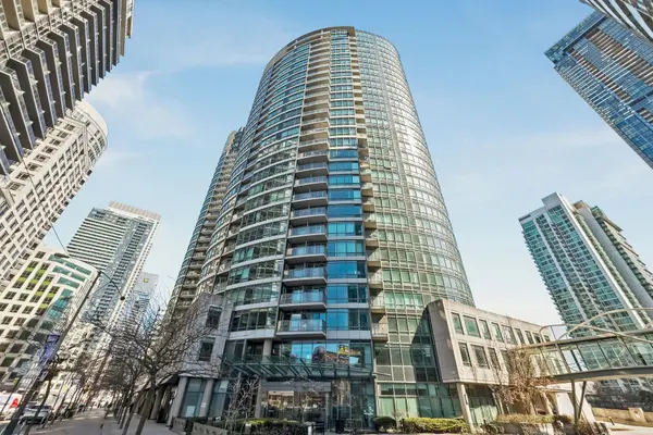 373 Front ST W #1102, Toronto C01, ON M5V 3R7