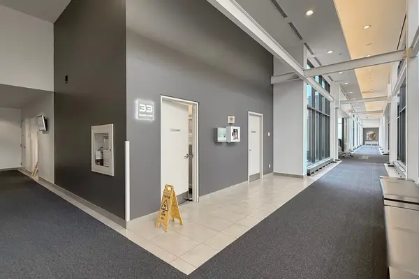 33 Singer CT #2710, Toronto C15, ON M2K 0B4