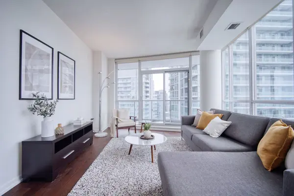 70 Forest Manor RD #2006, Toronto C15, ON M2J 0A9