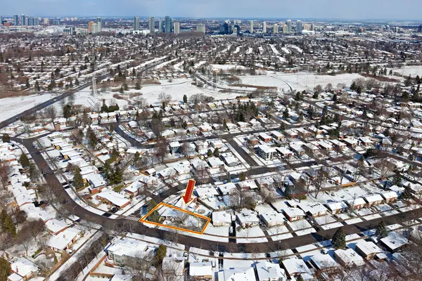 42 Benleigh DR, Toronto E09, ON M1H 1J5