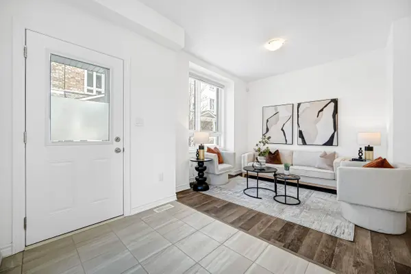 61 Massachusetts LN, Markham, ON L6E 0V6