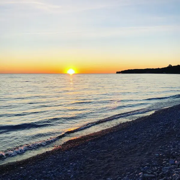 1054 Lawson RD, Tiny, ON L0L 1P0