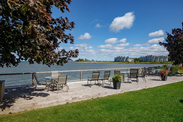 28 Starboard RD, Collingwood, ON L9Y 5C8