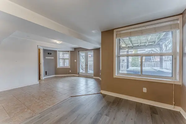 30 Jessica DR #Lower, Barrie, ON L4N 5S5