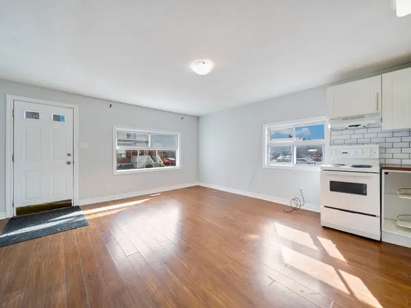 33 Albert ST S, Orillia, ON L3V 5K6