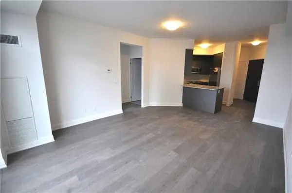 25 Fontenay CT #512, Toronto W08, ON M9A 0C4