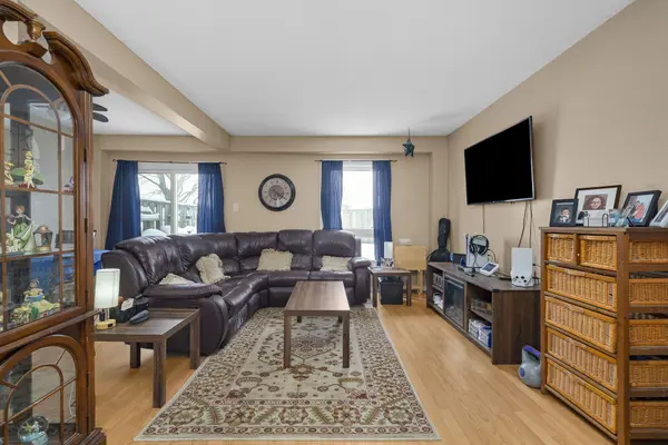 100 Century DR #19, Orangeville, ON L9W 4L3