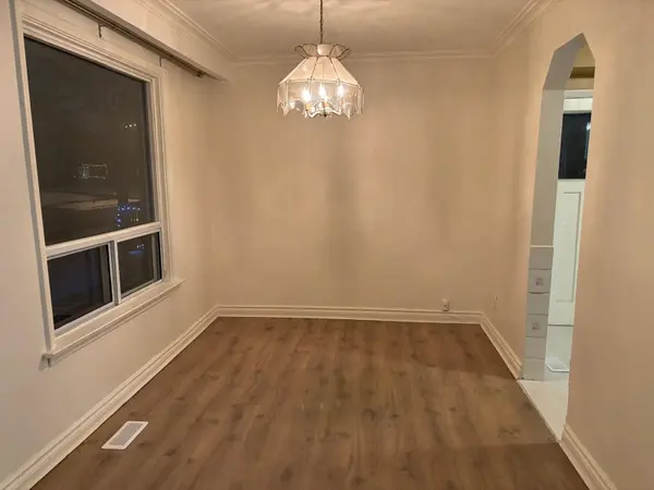 44 Dashwood CRES, Toronto W10, ON M9V 2N8