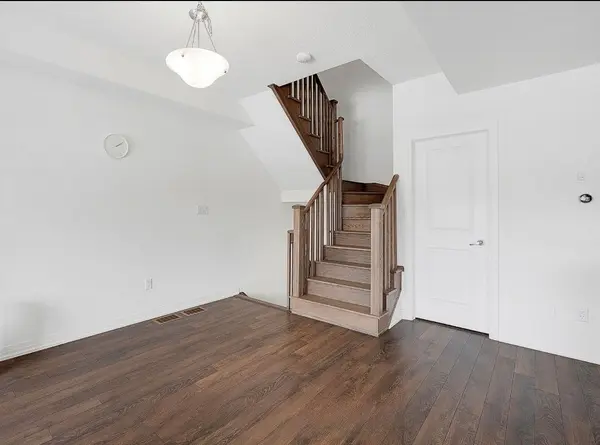 26 Haydrop RD, Brampton, ON L6P 4P2