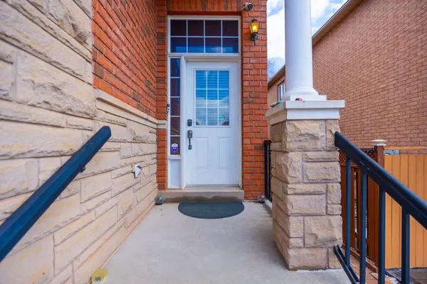 2305 Newcastle CRES, Oakville, ON L6M 4P5