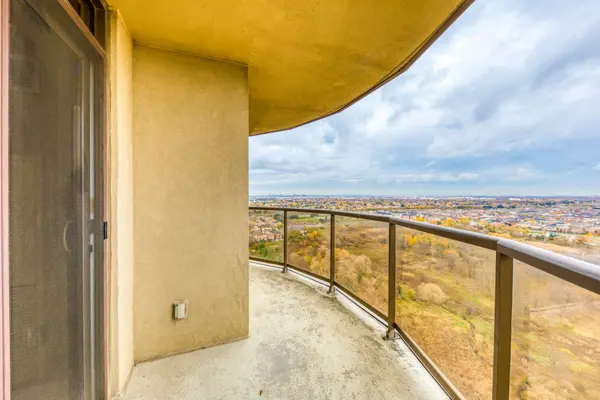 710 Humberwood BLVD #2002, Toronto W10, ON M9W 7J5