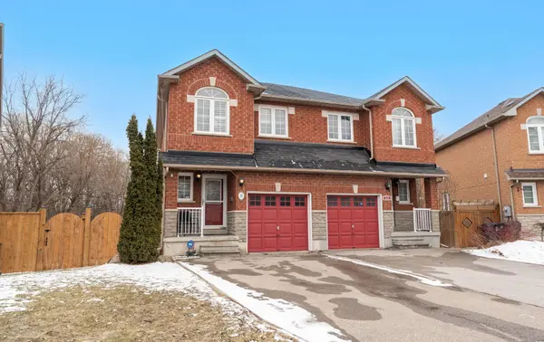 15 Katrina CT,  Toronto W04,  ON M6L 3G3