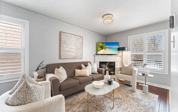 15 Katrina CT, Toronto W04, ON M6L 3G3