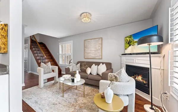 15 Katrina CT, Toronto W04, ON M6L 3G3