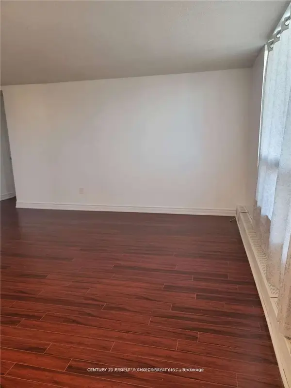 3390 Weston RD #301, Toronto W05, ON M9M 2X3