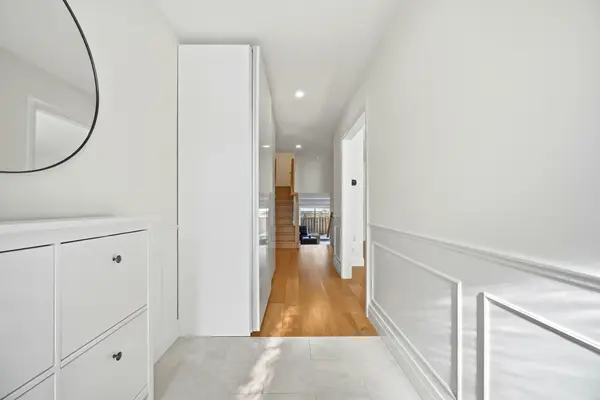 50 Trotters LN, Brampton, ON L6Y 1B6