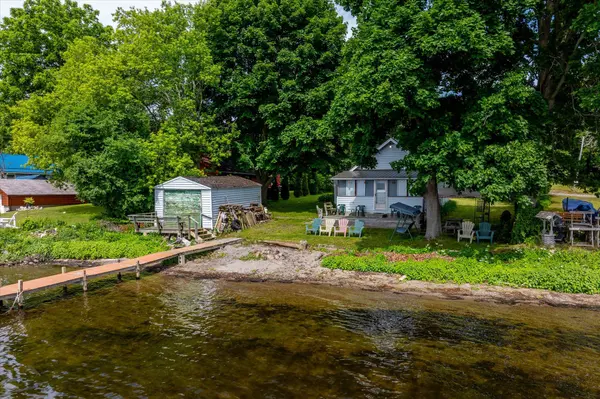 223 Paudash ST, Hiawatha First Nation, ON K0L 2G0