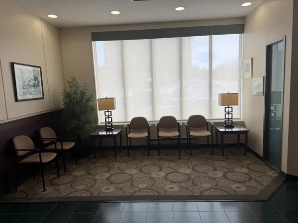 200 Lafontaine AVE #1203, Vanier And Kingsview Park, ON K1L 8K8