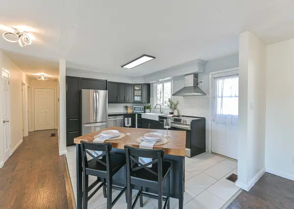 620 Pinedale RD, Gravenhurst, ON P1P 1L5