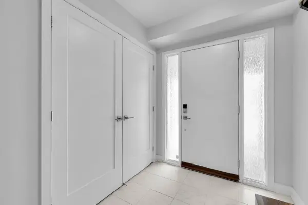 738 Chromite Private, Barrhaven, ON K2J 7J2