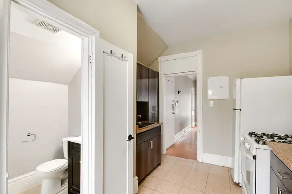 337 Boler RD #Unit 2, London South, ON N6K 2K4