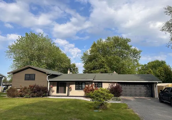 1143 Connaught DR, Selwyn, ON K0L 1T0