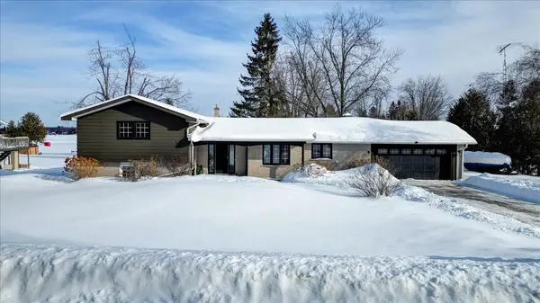 1143 Connaught DR, Selwyn, ON K0L 1T0