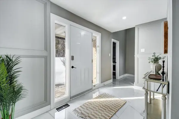 1143 Connaught DR, Selwyn, ON K0L 1T0