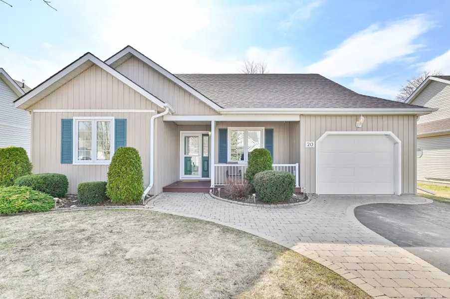 20 Lockwood DR, Brighton, ON K0K 1H0