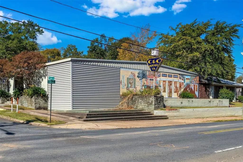 2430 Line Avenue, Shreveport, LA 71104