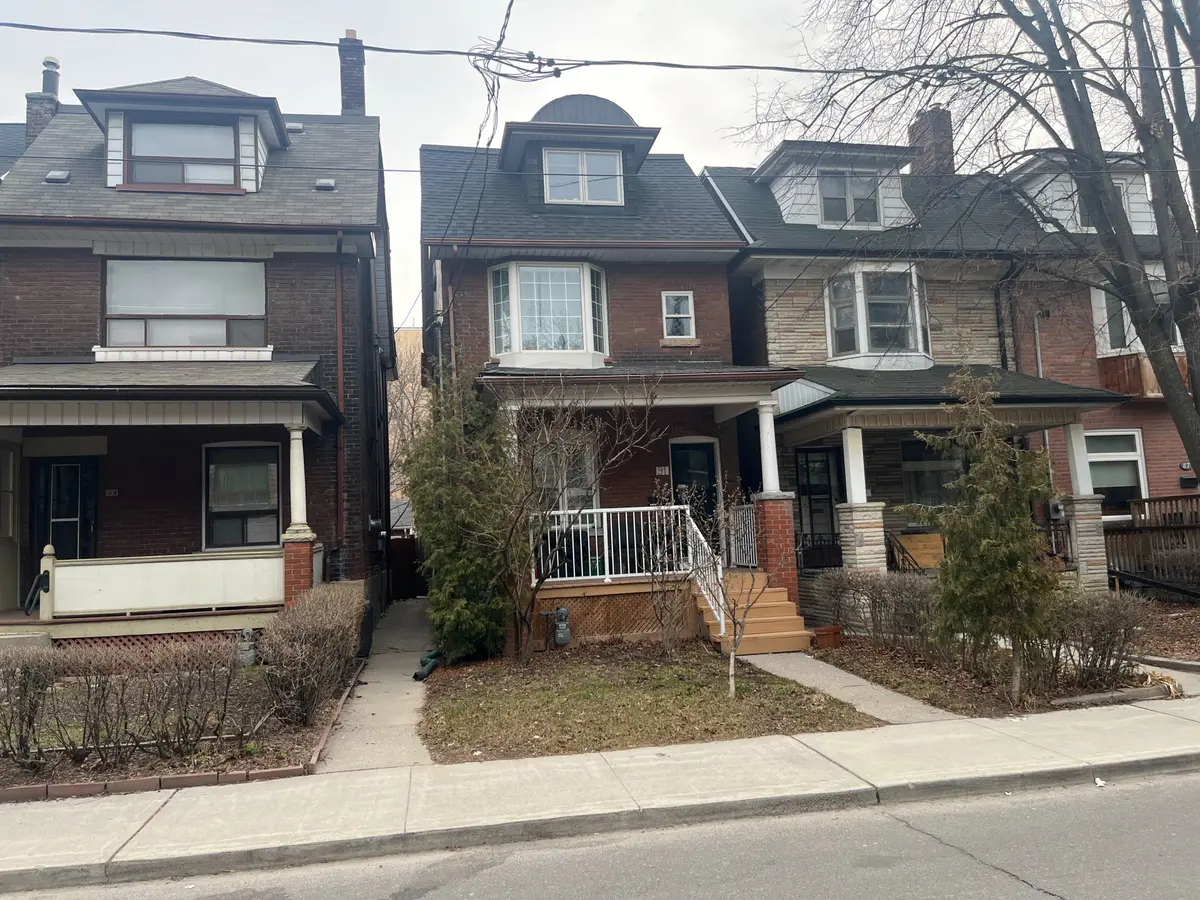 91 Dovercourt RD #Main, Toronto C01, ON M6J 3C2