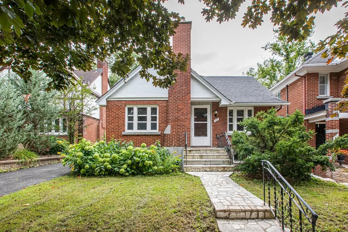 150 Ruskin ST, Dows Lake - Civic Hospital And Area, ON K1Y 4C1