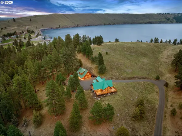 62354 HAYS LN, Joseph, OR 97846