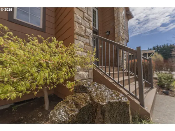 10907 NW 9TH AVE, Vancouver, WA 98685